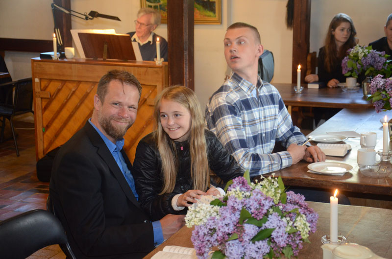 2015-05-22_16-00-56