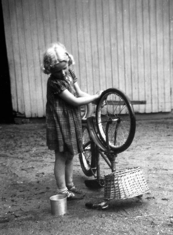 1953-05-00_04