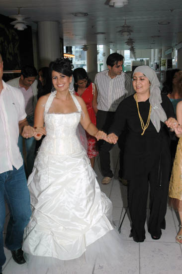 Ozlem-Devrim-404