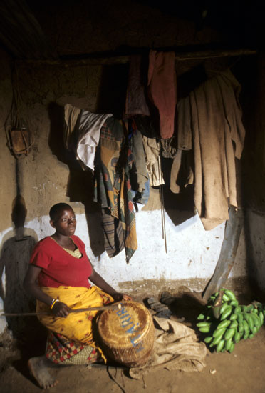 Batwa-Kitario-048