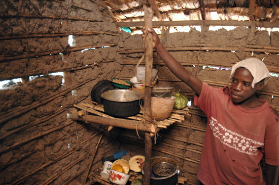 Batwa-Mukongoro-058