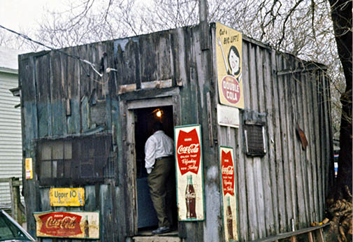 1974 - rural store LA