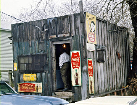 1974 - rural store LA