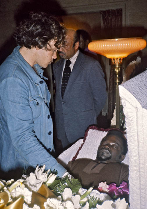 1975 - UPU member  Sleepy  at funeral 