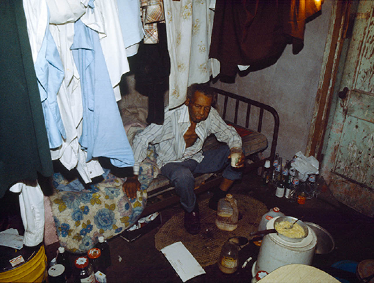 Starving man in Pahokee, FL in 1990 less than an hour away from the millionaires on the right in Palm Beach