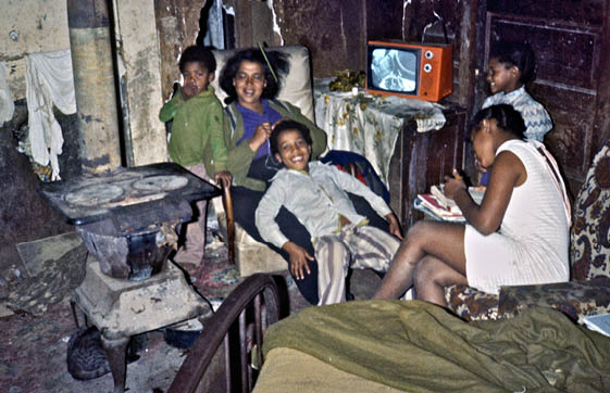 Mosel and children 1973   5-year old Gwen to the right at TV  They always had TV 