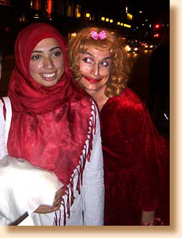 Asmaa Abdol-Hamid - rød muslim med rød transvestit